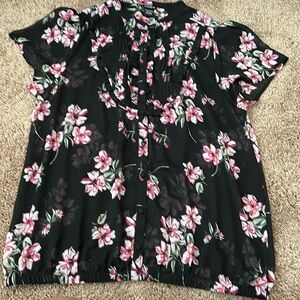 Torrid Black Floral Bubble Hem Chiffon Blouse size 1